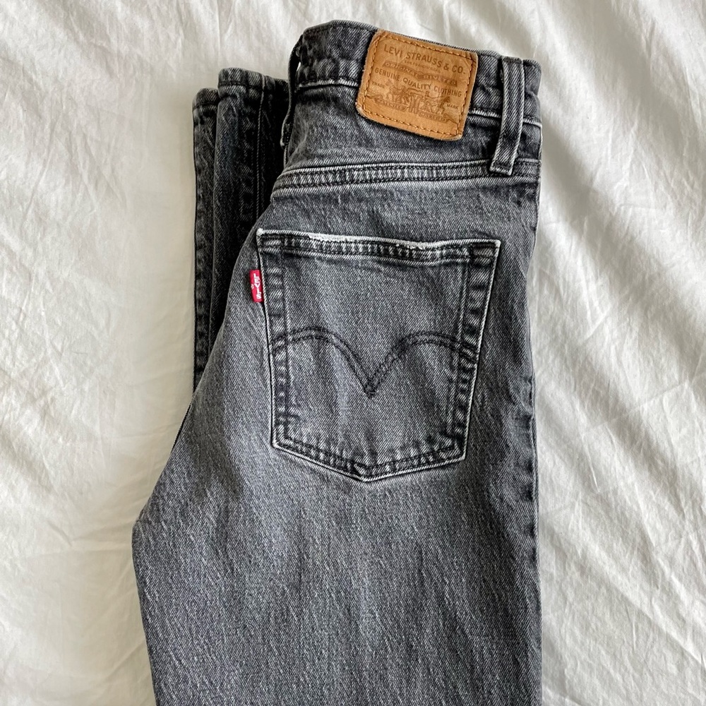 Levi’s Ribcage Straight Ankle Jeans